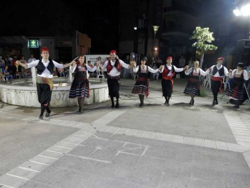 Λαϊκή γιορτή στην πλατεία Χατζοπούλου (9/6/2016)