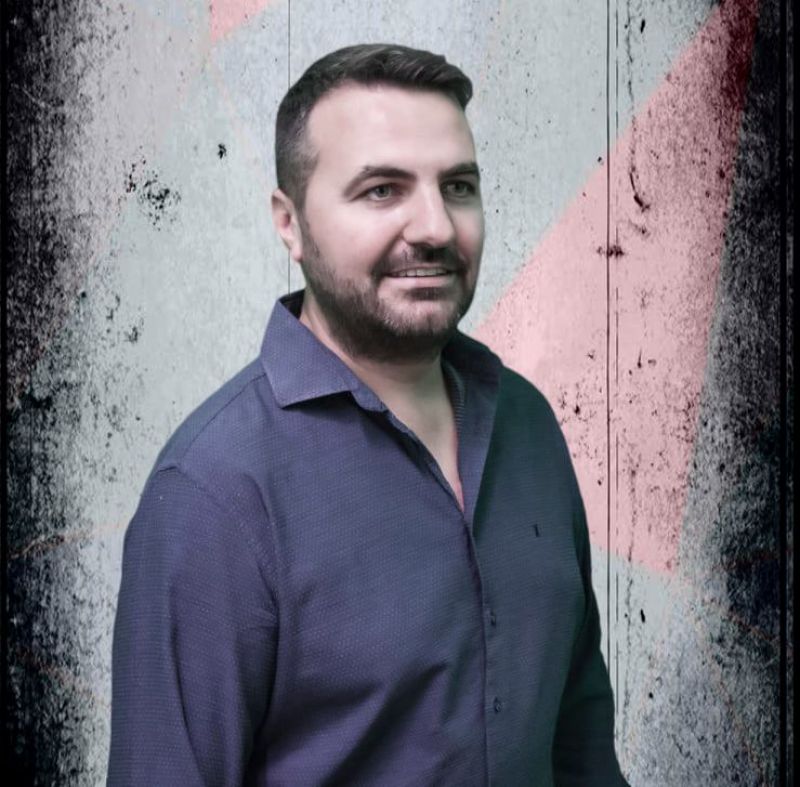 Δισκογραφικό ντεμπούτο για τον Λορέντζο Γκρέτσα