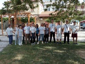 Η κα Ανθούλα Μακρή μιλάει στο AgrinioBestOf.gr για την ομάδα της «Ακτίνας Εθελοντισμού» του Δήμου Αγρινίου και τις δράσεις της.