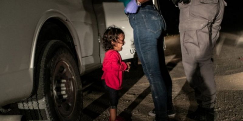 Η φωτογραφία της χρονιάς είναι μια φωτό που έκανε όλη την υφήλιο να γονατίσει