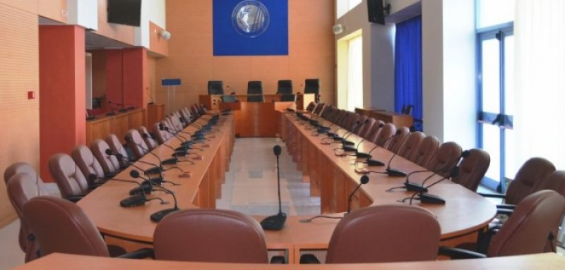 Μόνο θεσμικές απαντήσεις απέναντι στο φασισμό