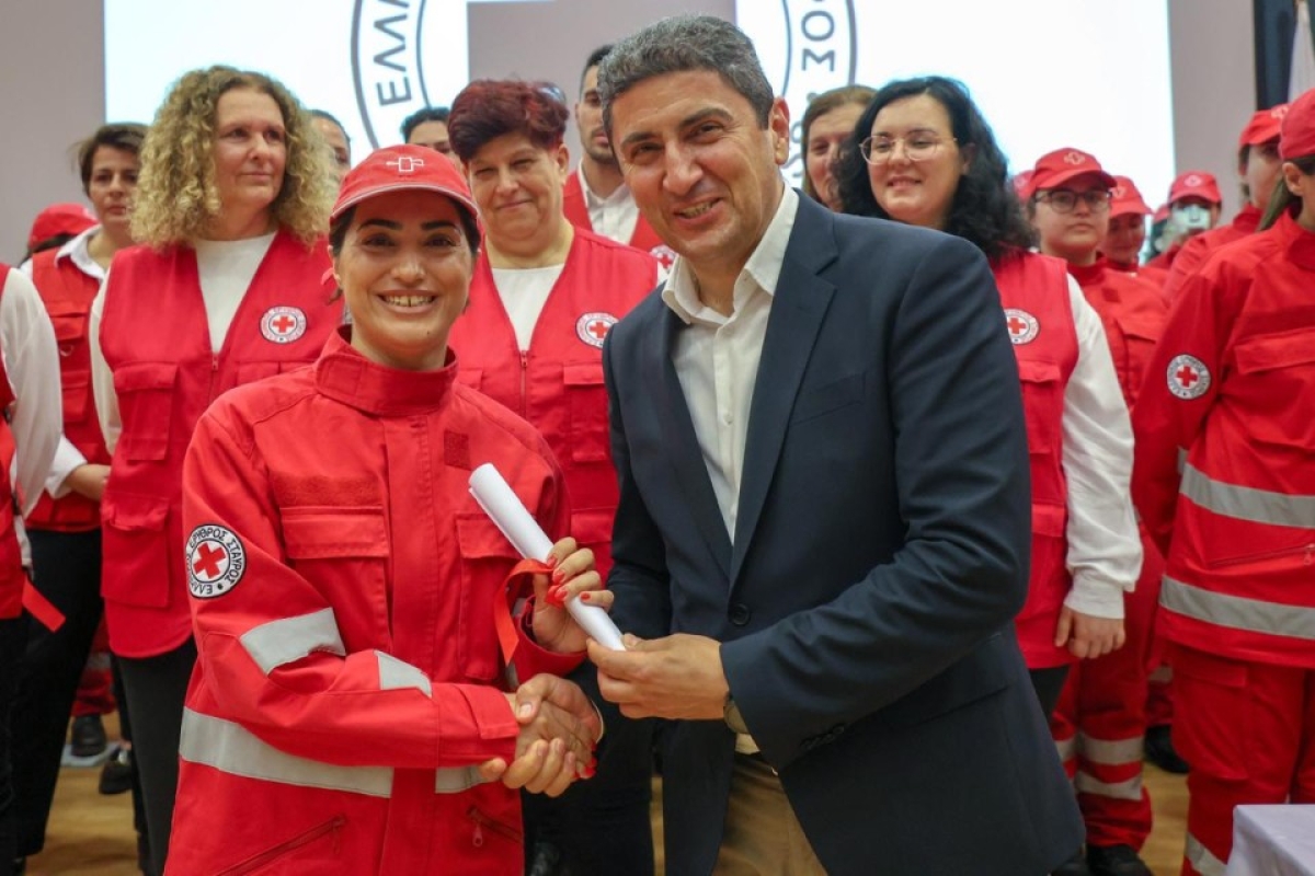 Ανάρτηση του ΥπΑΑΤ Λευτέρη Αυγενάκη για την Τελετή Υπόσχεσης και Απονομής Πτυχίων και Προαγωγών στις Εθελόντριες και στους Εθελοντές Νοσηλευτικής Σαμαρείτες -Διασώστες και Κοινωνικής Πρόνοιας του Ελληνικού Ερυθρού Σταύρου