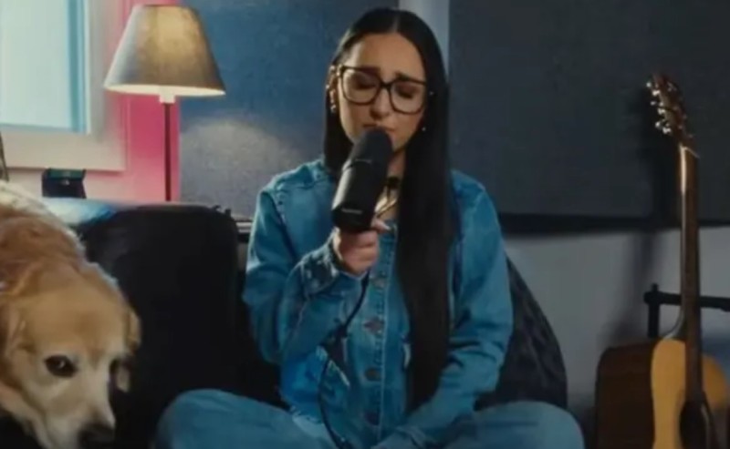 Αστερομάτα: Η ακουστική εκδοχή του τραγουδιού της Κλαυδίας για τη Eurovision 2025