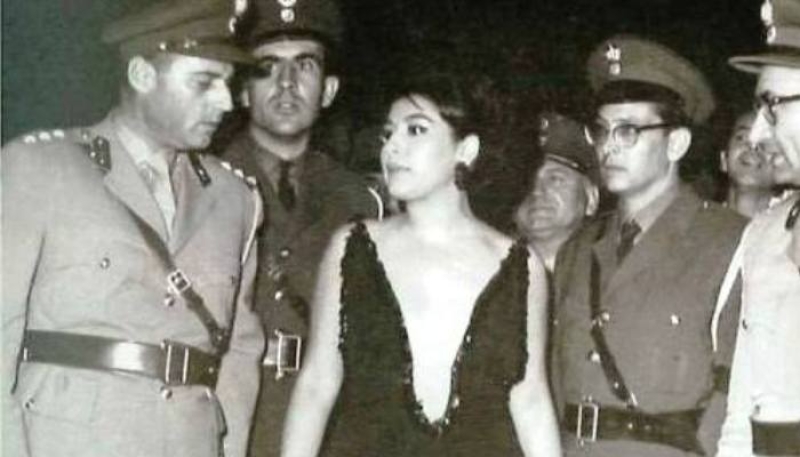 Πολύ μπροστά απ’ την εποχή της: προκάλεσε παρέμβαση εισαγγελέα το ντεκολτέ Ελληνίδας που έγινε βουλευτής