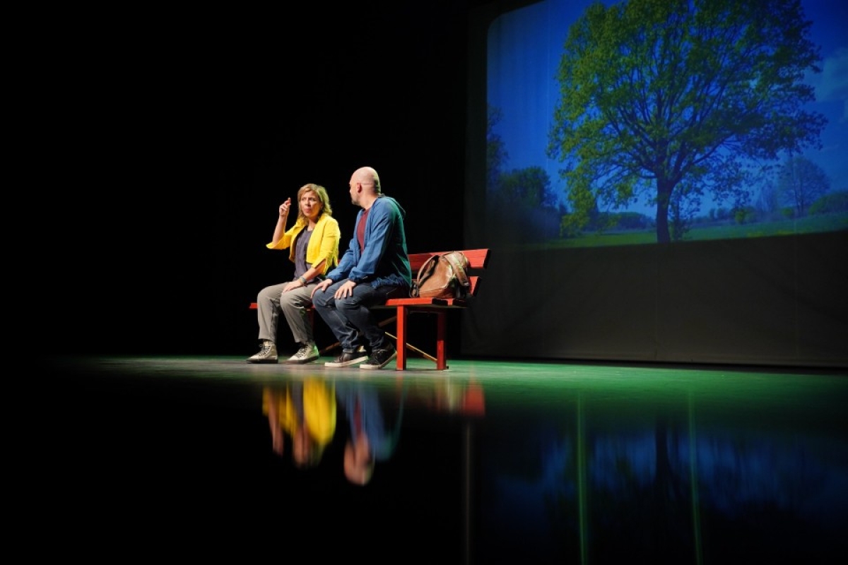 Με επιτυχία η πρεμιέρα της θεατρικής παράστασης «ΤΑ ΛΟΥΛΟΥΔΙΑ ΤΗΣ ΣΙΩΠΗΣ» στο Δη.Πε.Θε. Αγρινίου