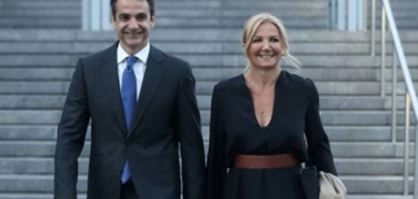 Στις 28 Δεκεμβρίου εμβολιάζονται στον «Ευαγγελισμό» ο Κυριάκος Μητσοτάκης και η σύζυγός του Μαρέβα