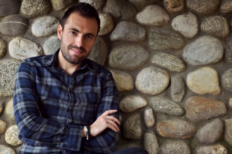 Στάθης Γκαντζούρας: από τη Φιλαρμονική του Δήμου Βεροίας, στις συναυλίες της Ζωής Τηγανούρια. Διαβάστε την ενδιαφέρουσα συνέντευξη του Βεροιώτη καλλιτέχνη Στάθη Γκαντζούρα.