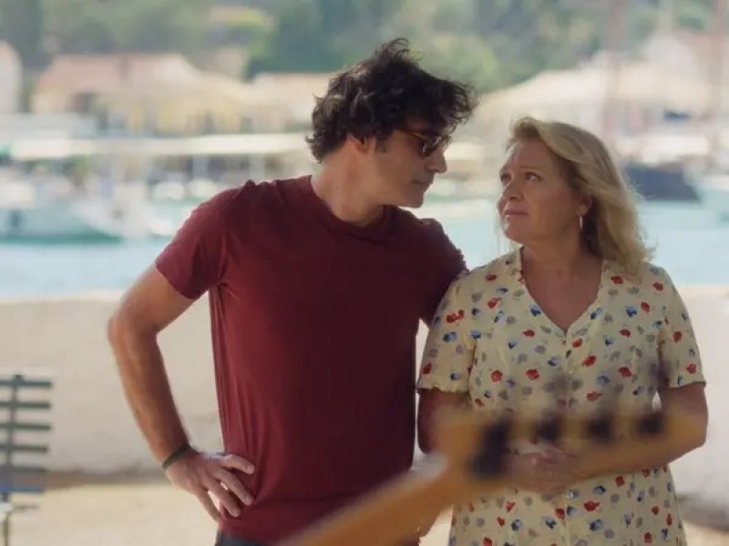 Αχτύπητα δίδυμα που έγραψαν ιστορία στην ελληνική TV και τόλμησαν να ξαναπαίξουν μαζί