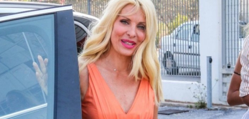 Ελένη Μενεγάκη: Επιστρέφει με 2+2 χρόνια και «χρυσό» συμβόλαιο στο Mega (vid)