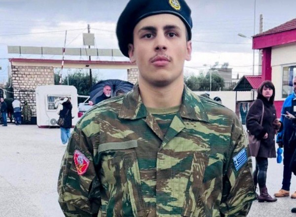 Μάθημα προσφοράς στην πατρίδα: 20χρονος Παναιτωλιώτης από την Καλιφόρνια ήρθε Μεσολόγγι για να υπηρετήσει στον Στρατό