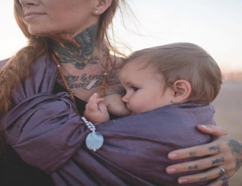 Θηλασμός: «Μόδα εποχής ή ωφέλεια;»