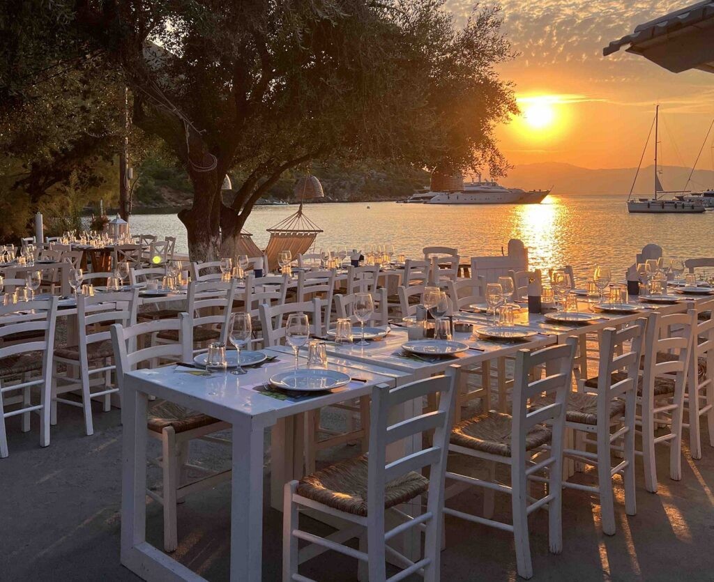 Η ταβέρνα «Βάρκα» στον Κάλαμο Ιονίου ζητά άτομο για εργασία