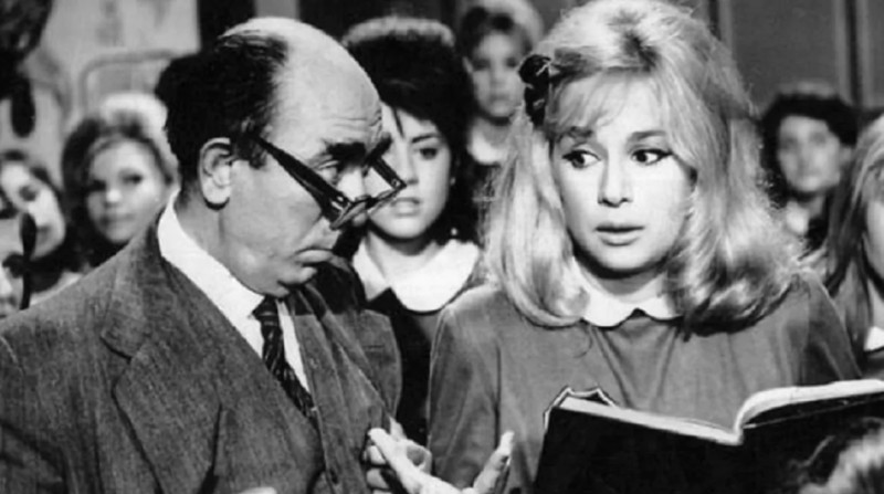 Φίνος Φιλμ: Δείτε το ξεκαρδιστικό βίντεο για τις Πανελλήνιες 2025 με Αλίκη Βουγιουκλάκη