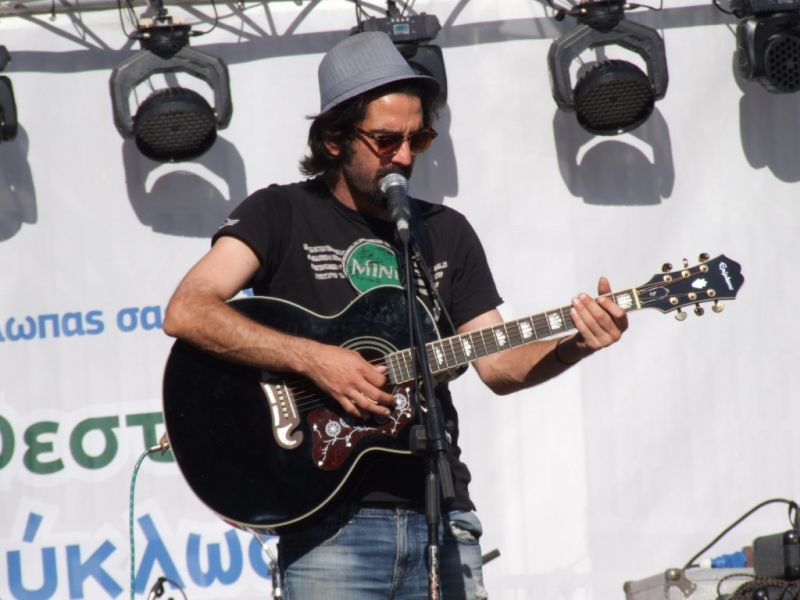 Συναυλία για ενίσχυση του «Χαμόγελου του Παιδιού» στον «Ελληνίς» (7/7/2016)