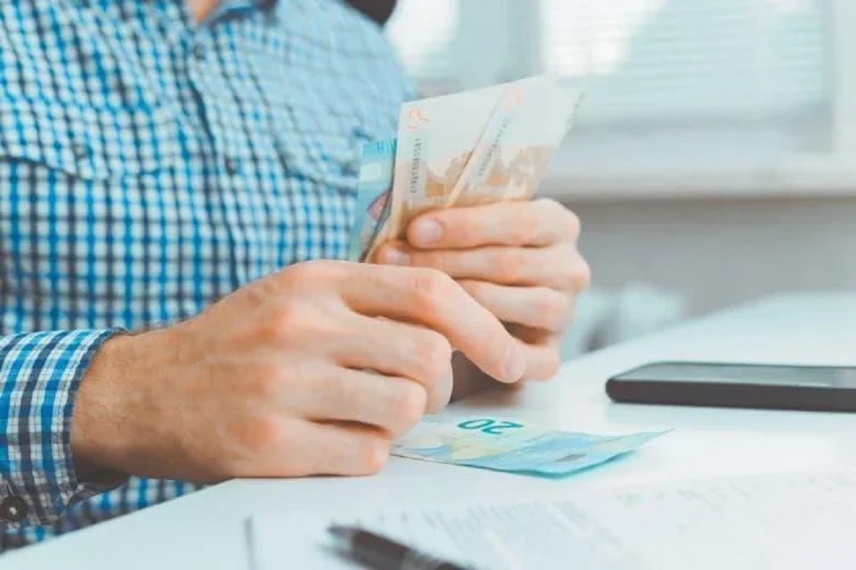 Τσάπαλος: Στα τέλη του έτους το ποσοστό εκ νέου αύξησης σε 1,7 εκατομμύρια συνταξιούχους – Τι είπε για ΦΠΑ και POS