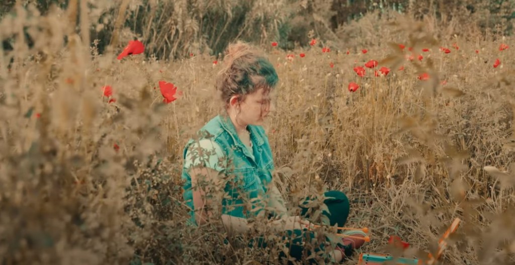 «Λες;», τραγουδά η Αγρινιώτισσα Κατερίνα Κουτσουπιά- Ένα ιδιαίτερο, αιτωλοακαρνάνικο βαλσάκι (video)