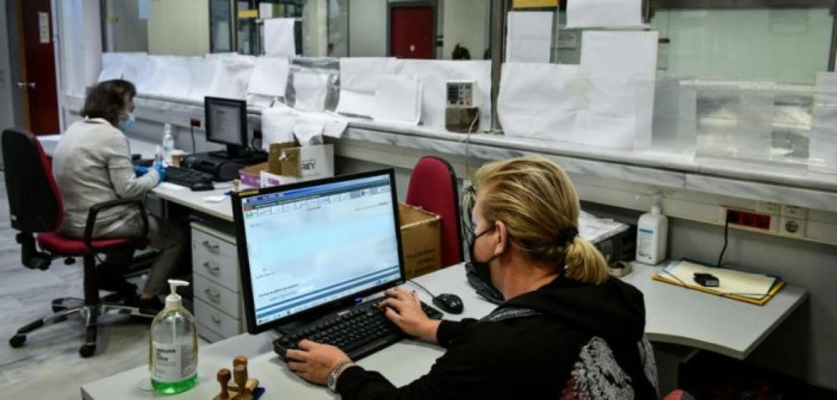 Έρχεται η μονιμοποίηση της τηλεργασίας – Τρέχουν οι δήμοι να προλάβουν πριν βγει το Προεδρικό Διάταγμα