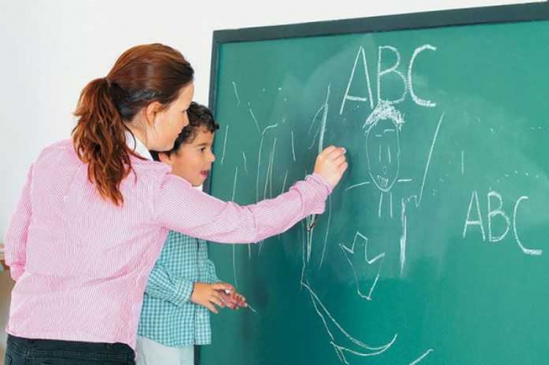 Ηλεκτρονικά οι αιτήσεις αναπληρωτών και ωρομίσθιων εκπαιδευτικών