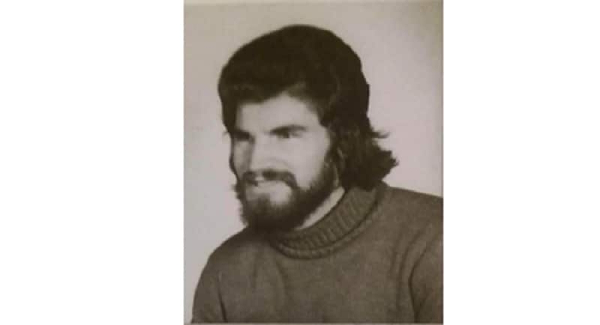 Βαγγέλης Μούρτος: O «άγνωστος» αγωνιστής του Πολυτεχνείου από το Θέρμο, που δέχθηκε τρεις σφαίρες στα πόδια