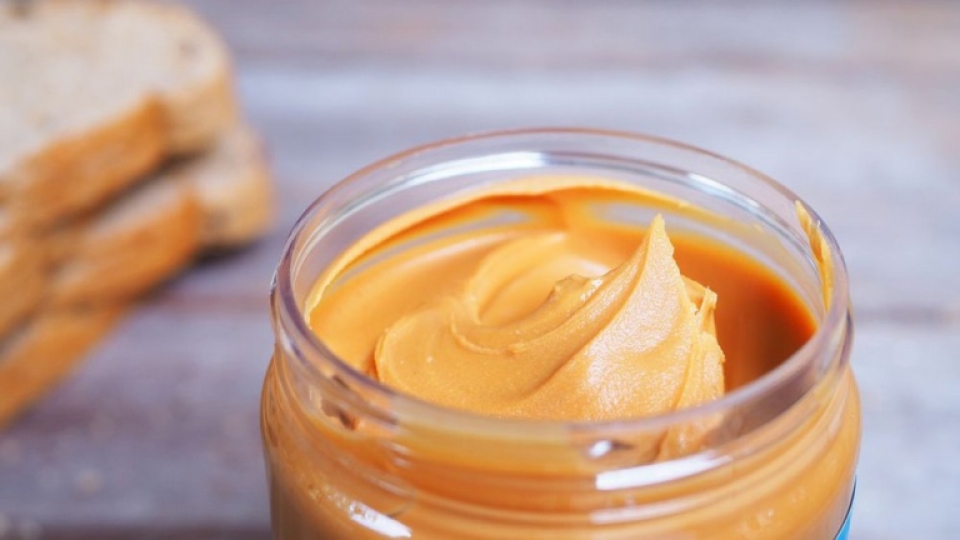 Φυστικοβούτυρο: οφέλη, συνταγή και πλήρης θρεπτική ανάλυση