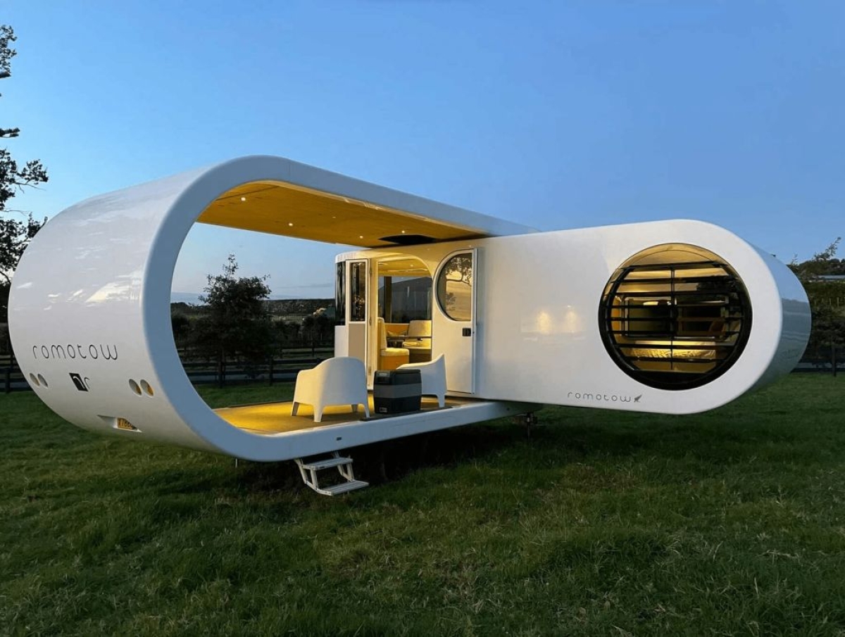 Romotow: To πρώτο περιστρεφόμενο τροχόσπιτο που μοιάζει με… USB (φωτό-βίντεο)