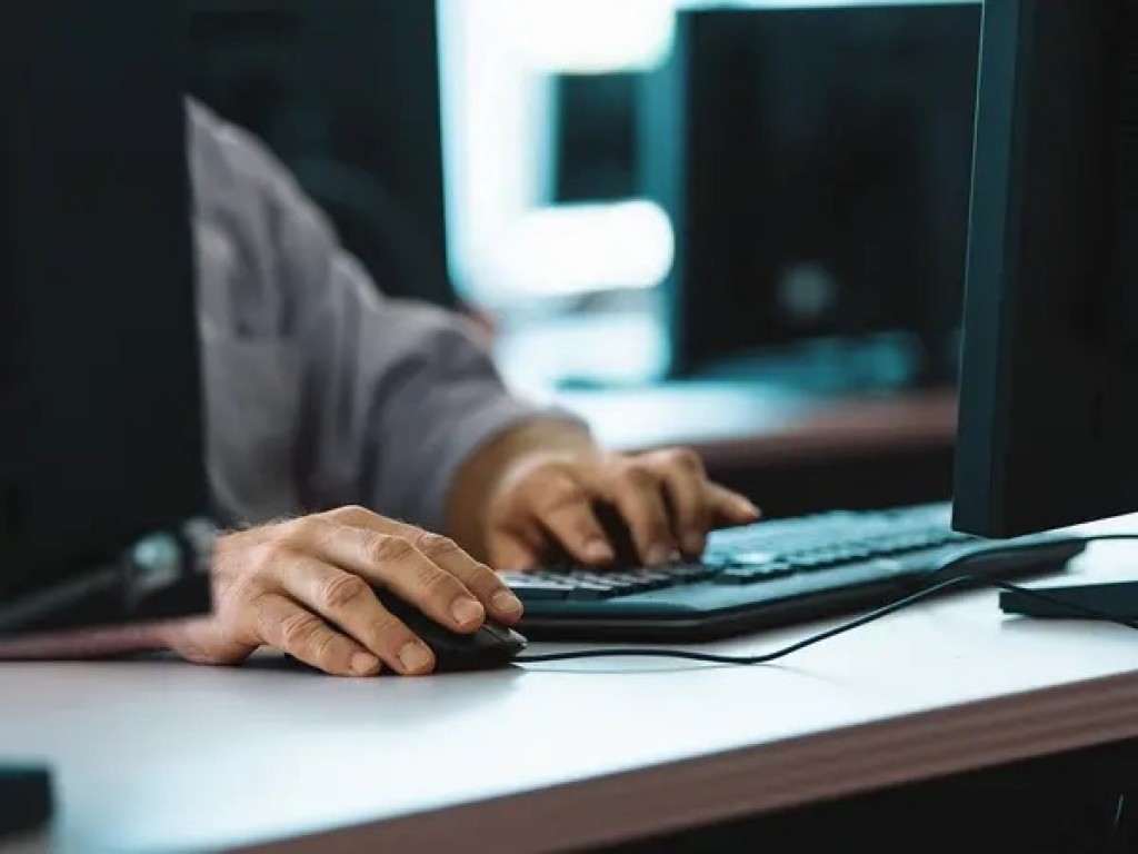 Κυβερνοασφάλεια: Ποιες ειδικότητες και επαγγέλματα θα έχουν τεράστια ζήτηση στην Ελλάδα τα επόμενα χρόνια