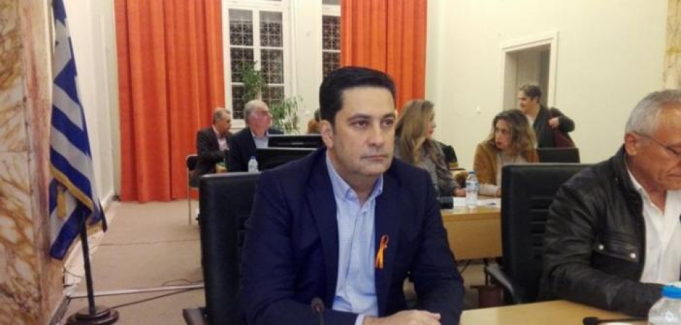 Εγκλωβισμένος σε ένα «αρχαίο» οργανισμό