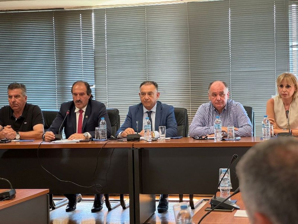 ΥφΑΑΤ, Χρ.Κέλλας από Φλώρινα: Υπεύθυνες οι Περιφέρειες για την εφαρμογή των μέτρων βιοασφάλειας και την υγειονομική ταφή των ζώων- Καθοριστική η συνεργασία κτηνοτρόφων, Τοπικής Αυτοδιοίκησης και Αστυνομίας- Το μεγαλύτερο «όπλο» μας η ατομική ευθύνη