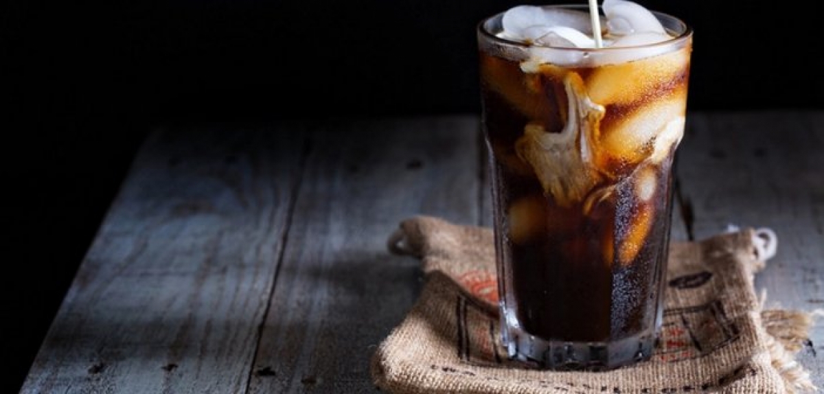 Αν βάζεις γάλα στον καφέ σου, ιδού τρεις λόγοι να το ξανασκεφτείς