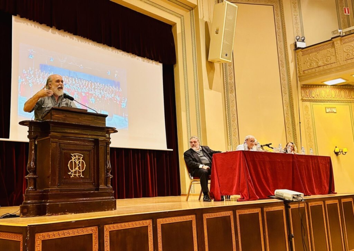 Παρουσιάστηκε το βιβλίο «Συμφωνική Ορθόδοξη Λειτουργία» του Δημήτρη Παπαποστόλου