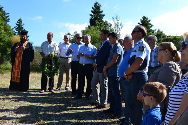 Επιμνημόσυνη δέηση στα Καραμανέικα πριν το Συνέδριο για τον Καραϊσκάκη