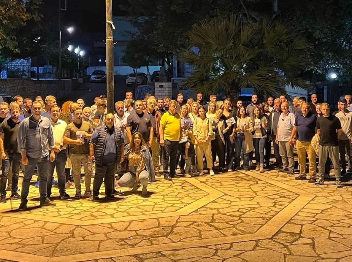 Επίσκεψη της παράταξης &quot;Δύναμη Πολιτών&quot; του Γιώργου Αποστολάκη στο Μοναστηράκι!