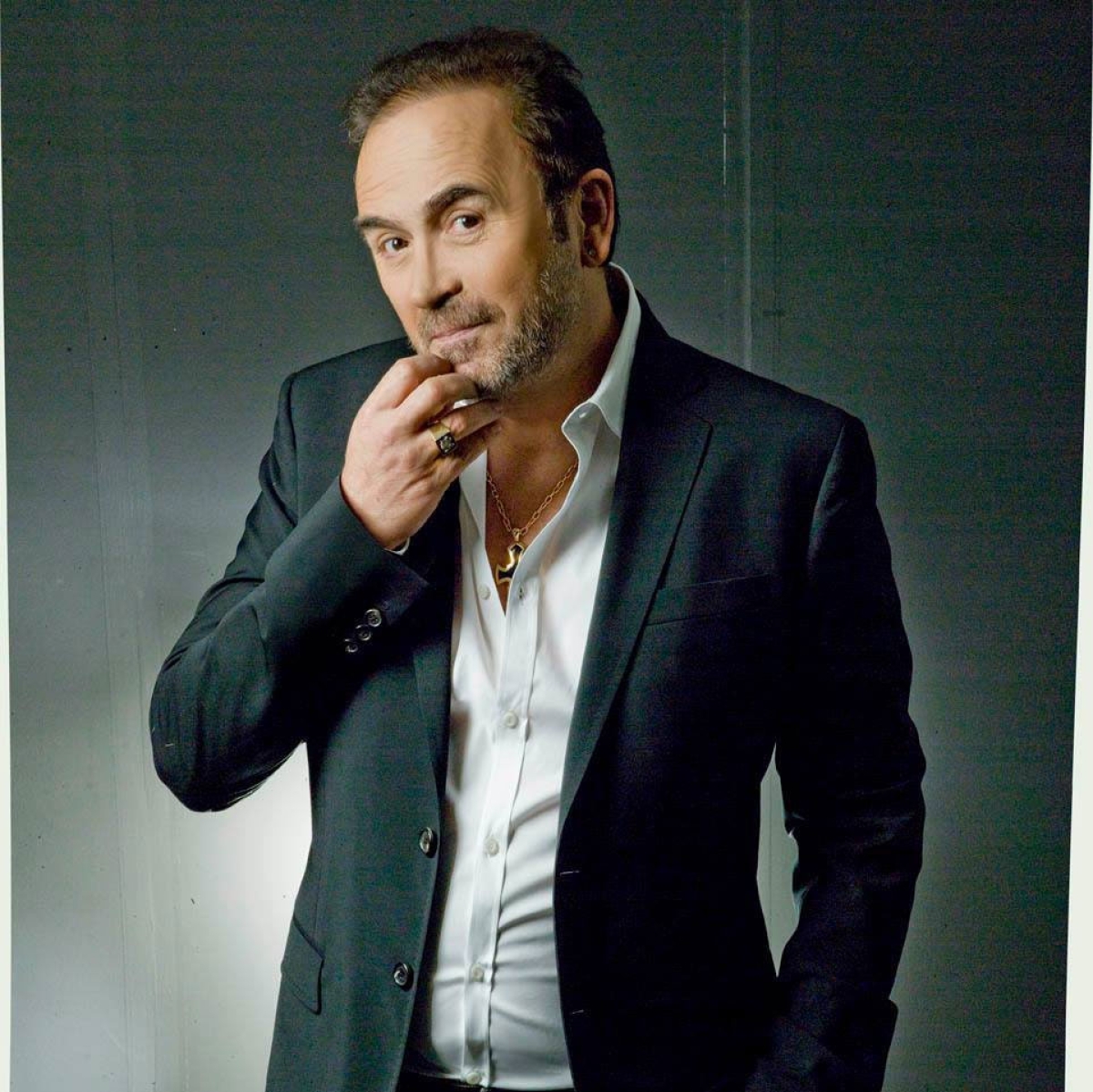 Mε νέο single από τα… παλιά επιστρέφει ο Σταμάτης Γονίδης!