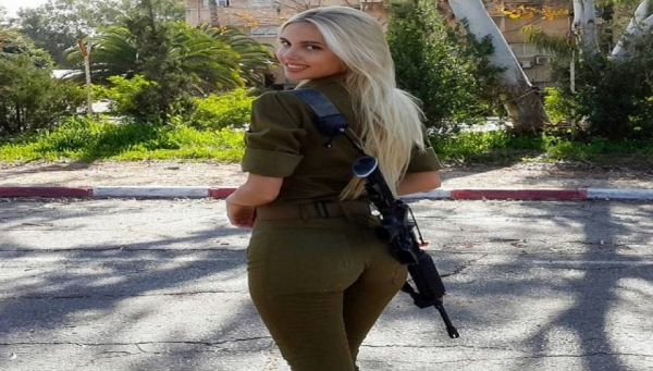 Αυτή είναι η πιο &quot;καυτή&quot; στρατιωτικός στον κόσμο [φωτο]