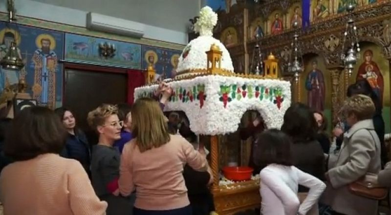 Ένα βίντεο-ντοκιμαντέρ για τον στολισμό των Επιταφίων στο Αγρίνιο