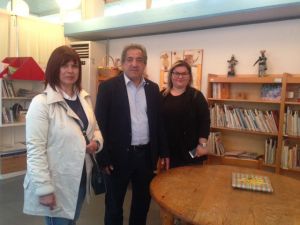 Σταύρος Καμμένος:  ‘’2 Απριλίου, Παγκόσμια ημέρα παιδικού βιβλίου. Τι έχετε κάνει για την παιδική Δημοτική βιβλιοθήκη κύριε Δήμαρχε?’’