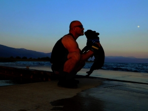 Πρώτα το Δημοτικό Κτηνιατρείο και μετά το Δημοτικό Καταφύγιο προτείνει ο κος Φλωροσκούφης Δημήτρης  (ειδικευμένος στην φροντίδα των αδέσποτων ζώων)