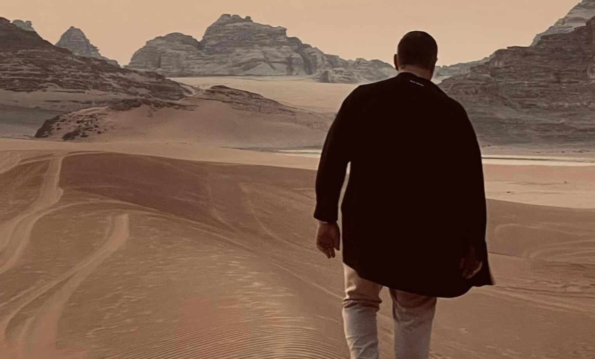 «Σε θέλω για μένα»: Αυτό είναι το νέο τραγούδι του Νίκου Μακρόπουλου