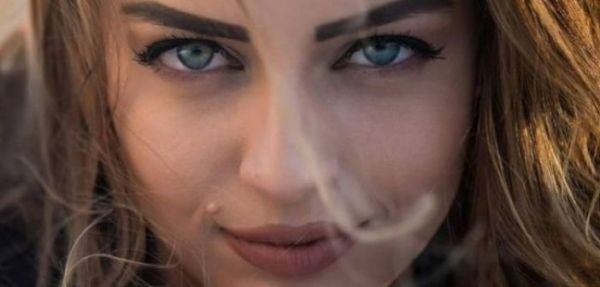 Espresso Girl: Η sexy Αγρινιώτισσα Φένια Δημητρακάκη