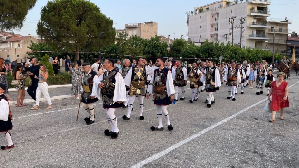 Σύλλογος Πανηγυριστών «Άη Συμιός»: Άριστη εμφάνιση κι αθρόα συμμετοχή στον εορτασμό της επετείου της Εξόδου