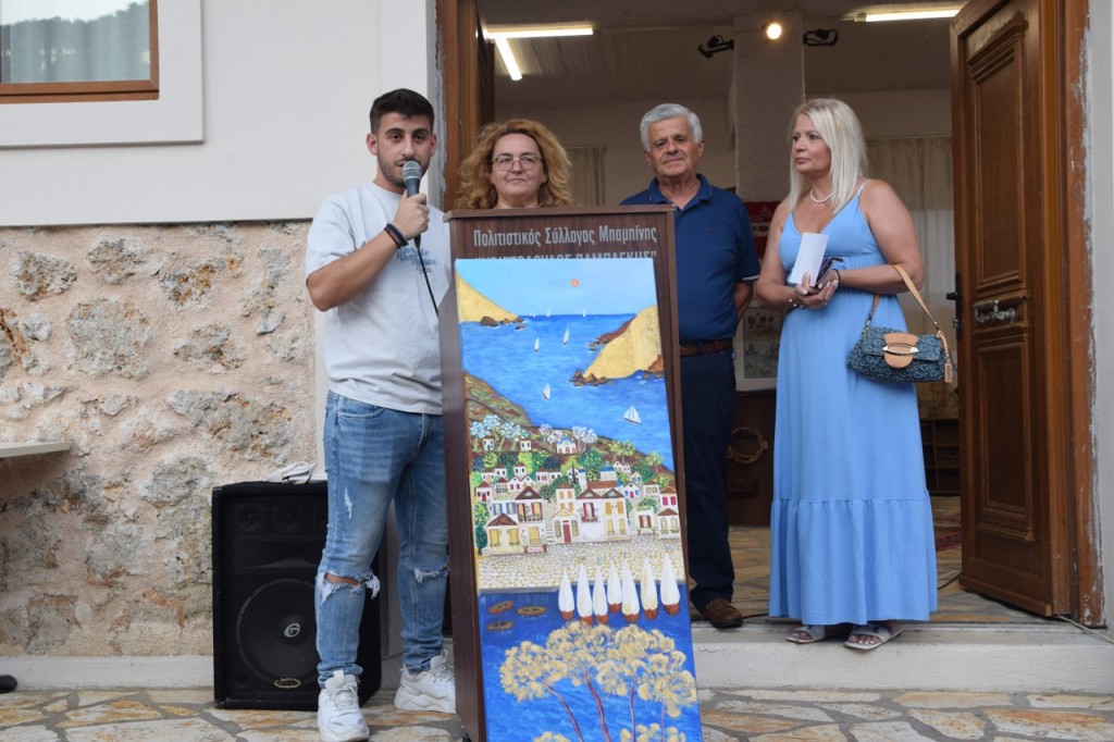 Μια ξεχωριστή έκθεση ελληνικής διακοσμητικής τέχνης στη Μπαμπίνη (εικόνες)