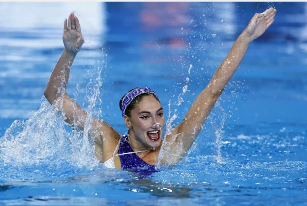 Σε «Πλατανιώτη – Ζερδεβά» μετονομάζεται το κλειστό κολυμβητήριο της Ηλιούπολης