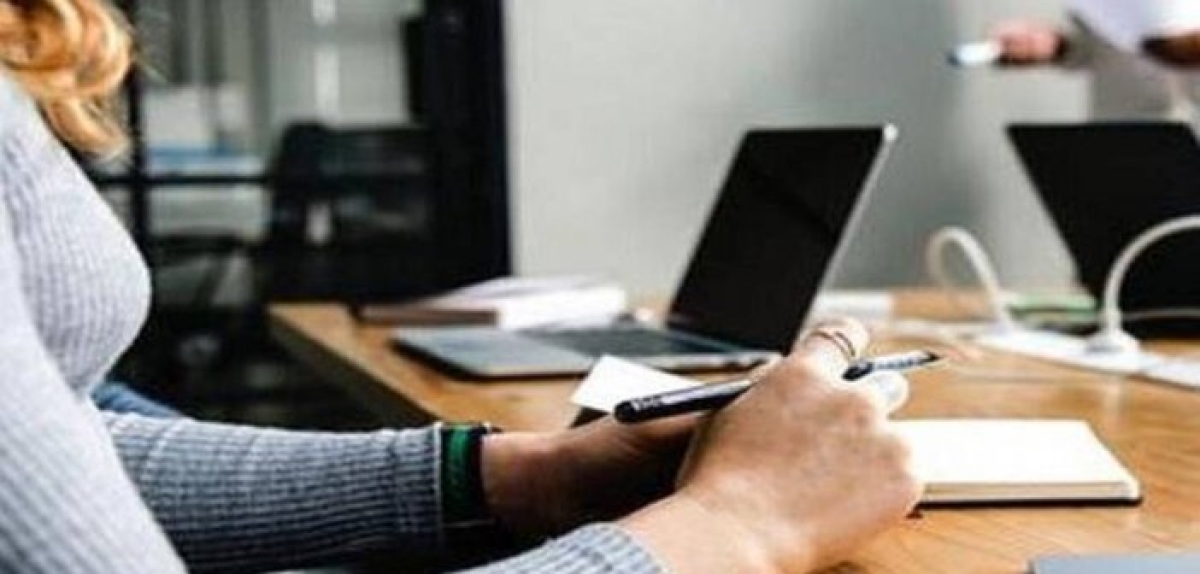 Αύριο ξεκινούν οι αιτήσεις για 2.260 θέσεις σε υπηρεσίες Υπουργείων