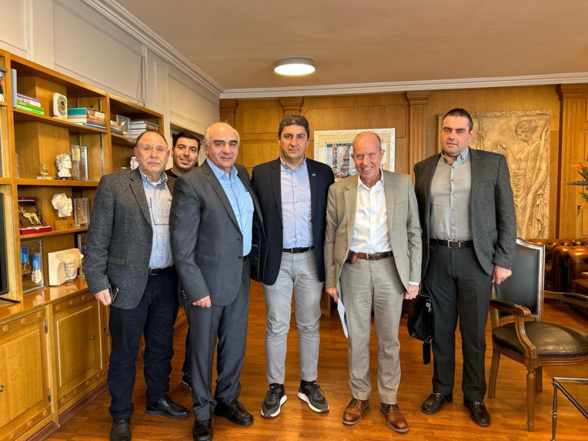 Αποφάσεις του ΥπΑΑΤ, Λευτέρη Αυγενάκη για παρεκκλίσεις στη μελισσοκομία