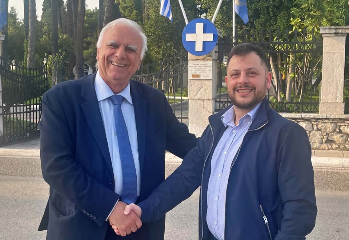 Ο Επιχειρηματίας και μέλος της Διοικούσας Επιτροπής του Εμποροβιομηχανικού Συλλόγου Μεσολογγίου, ΘΩΜΑΣ ΚΑΡΑΓΙΑΝΝΗΣ, Συμπορεύεται με τον υποψήφιο Δήμαρχο, ΘΑΝΑΣΗ ΛΥΡΟ