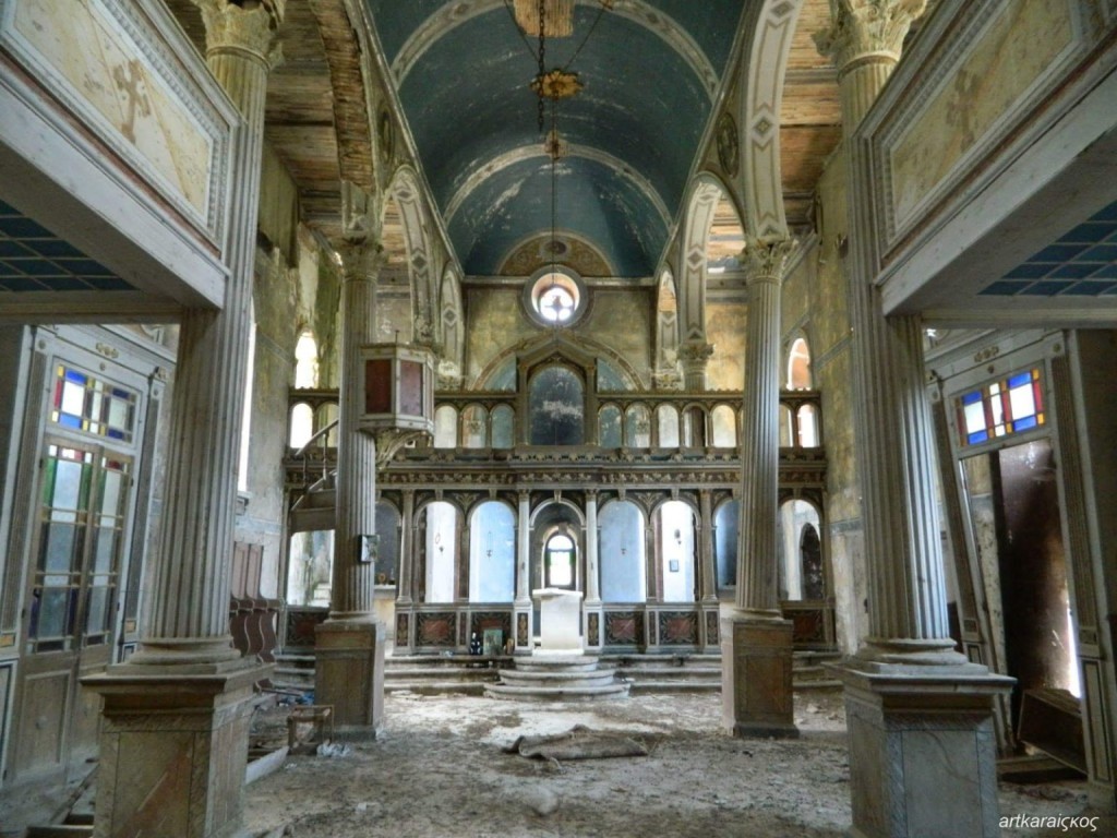 Η εκκλησία – σύμβολο του Ξηρομέρου που άντεξε τα 7,2 Ρίχτερ απειλείται με κατάρρευση (vid)