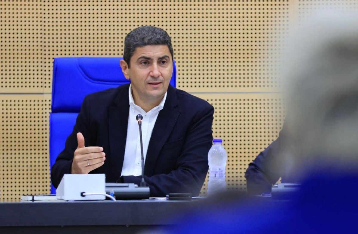 Αυγενάκης σε παραγωγούς στη Λάρισα- «Δεν θα κιοτέψουμε, θα κρατήσουμε το λόγο μας απέναντί σας»- Διαδοχικές συσκέψεις με παραγωγούς της Θεσσαλίας