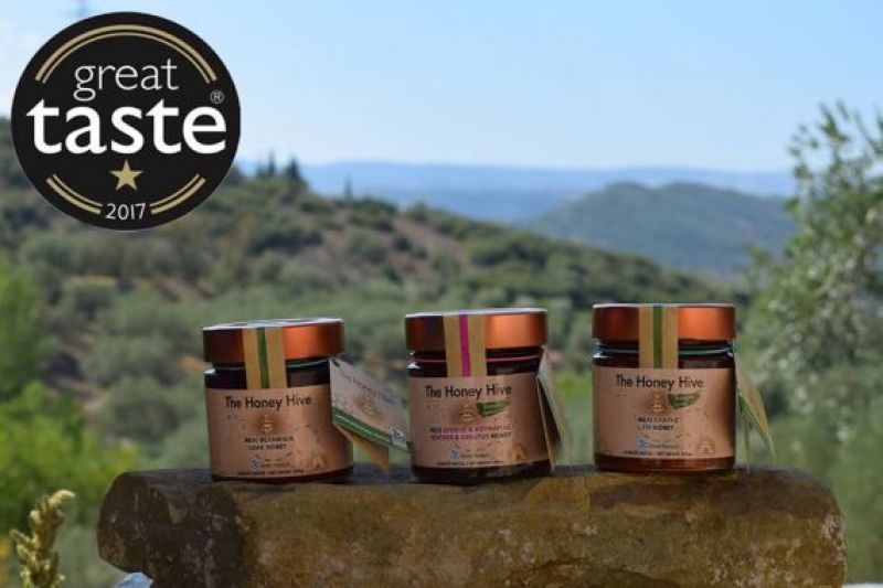 Διάκριση για τρία είδη μελιού «Τhe Honey Hive» της οικογενειακής επιχείρησης Τσιακανίκα-Χαλιμούρδα
