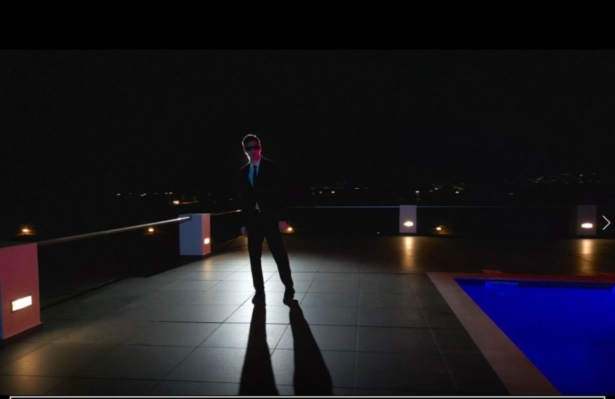 Ο Vamva μας παρουσιάζει το τραγούδι του με τίτλο «216»! 