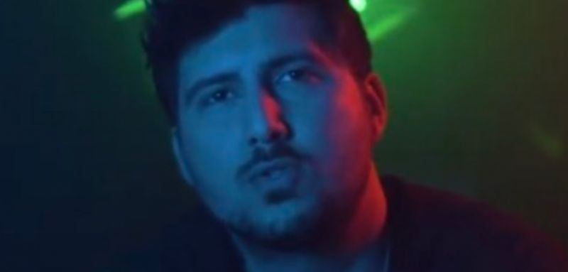 «Φύγε»: Τα «σπάει» το νέο τραγούδι του Ναυπάκτιου Αντώνη Ρήγα